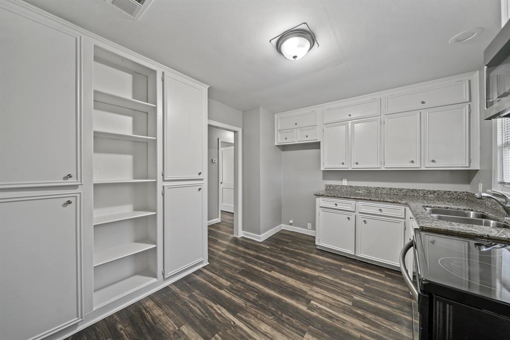 1505 13th Street, Texas City, Texas image 7