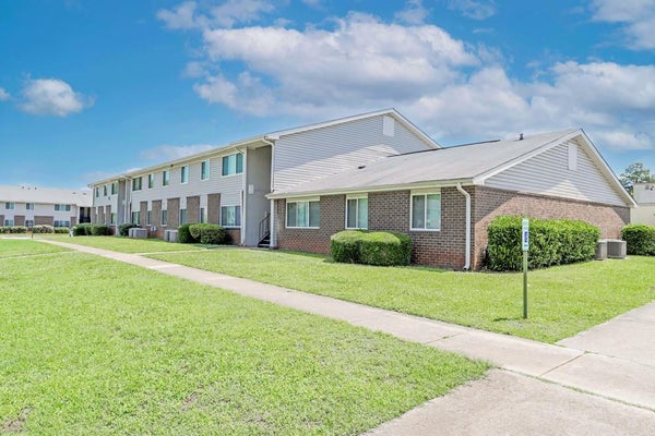 1103 E CHURCH ST, FORT VALLEY, GA 31030 - Image 7203e5565a35efb05a5c86e2eb101d94/2269554095