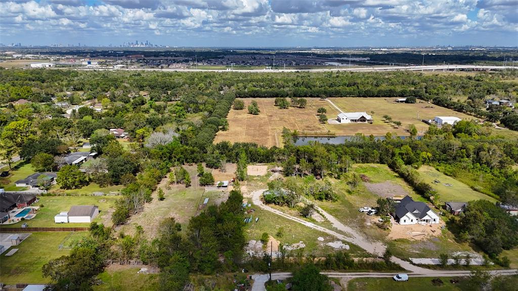 Lesiker Road, Brookside Village, Texas image 9