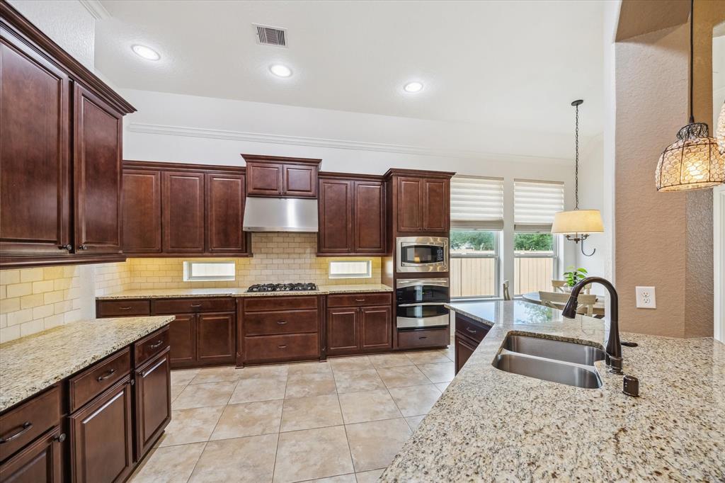28703 Maple Red Drive, Katy, Texas image 12
