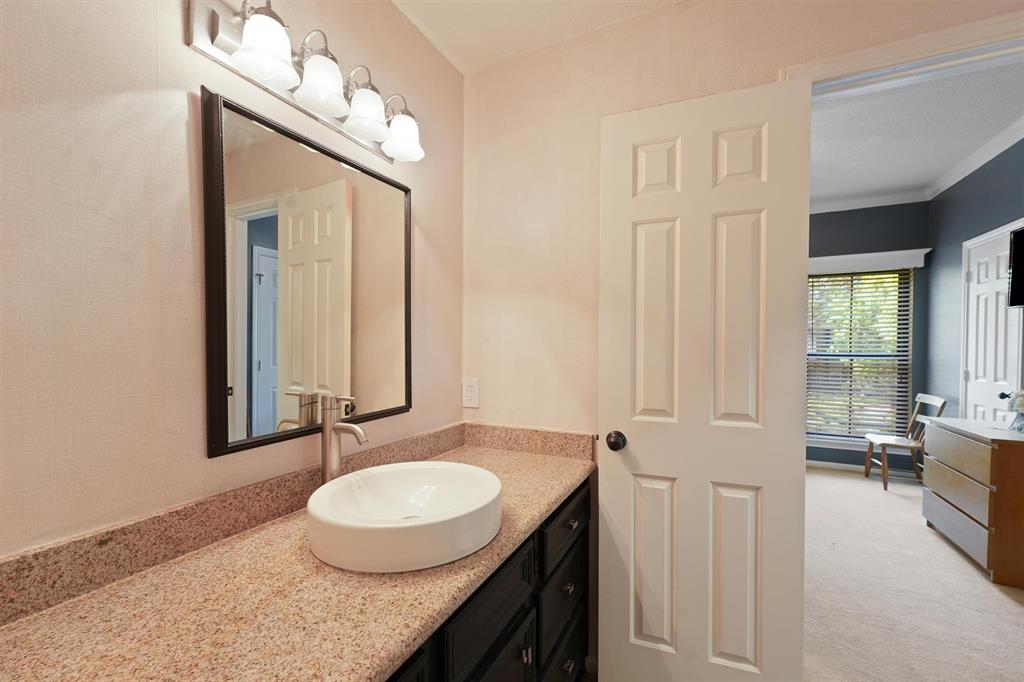 2106 Mount Forest Drive, Kingwood, Texas image 31