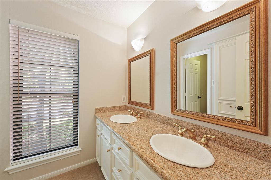 2106 Mount Forest Drive, Kingwood, Texas image 27