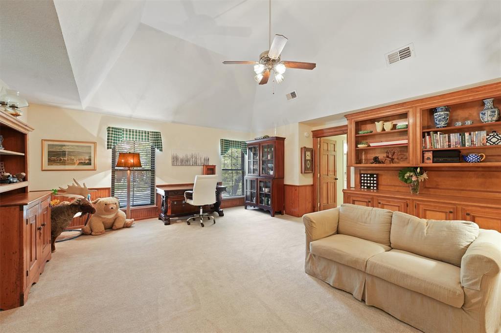 2106 Mount Forest Drive, Kingwood, Texas image 25