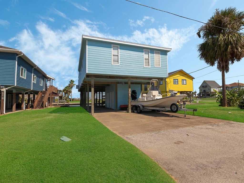 206 Galleon Drive, Freeport, Texas image 3