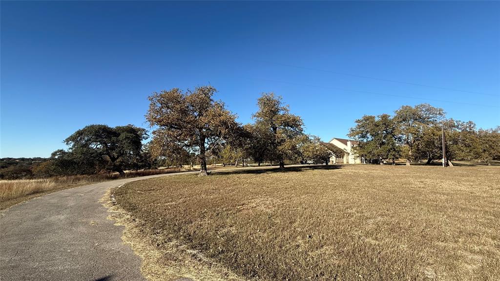 2075 Turkey Knob Rd, Boerne, Texas image 6