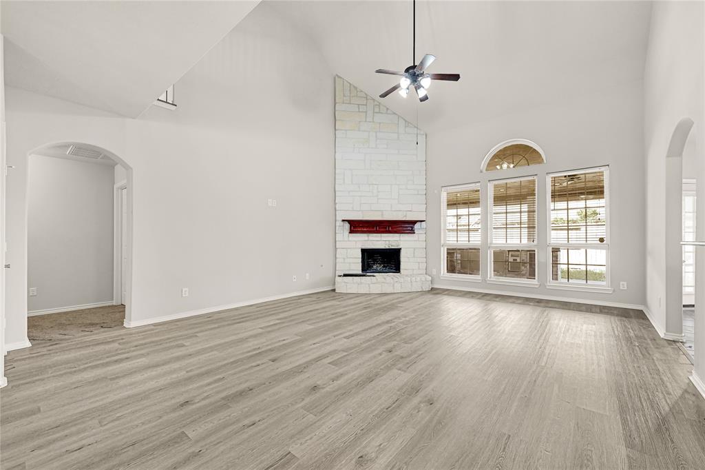 2108 Asbury Court, Pearland, Texas image 3