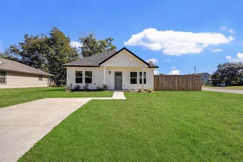 MLS: 69097822