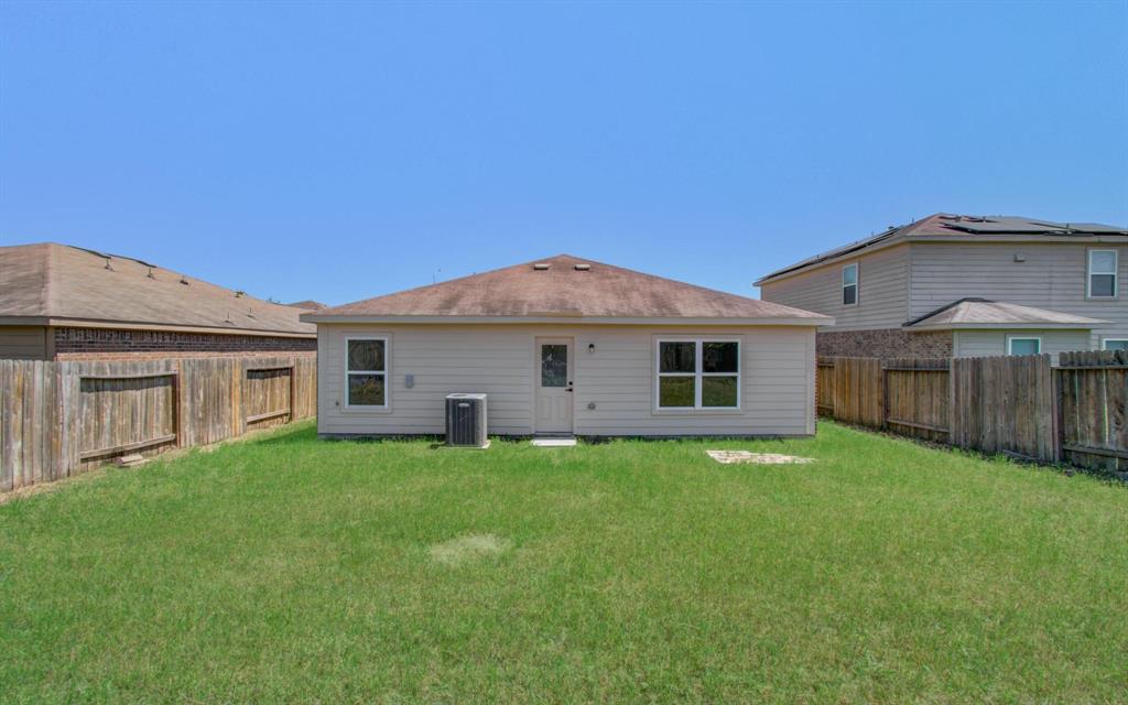 20411 Oak Lodge Meadow Drive, Humble, Texas image 33