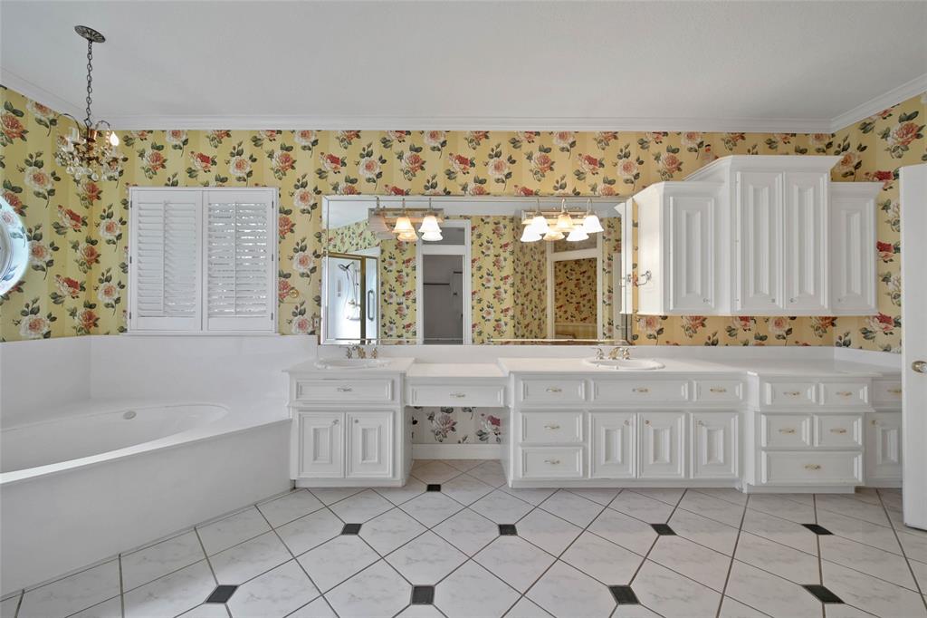 5 Briarwood Drive, Conroe, Texas image 38