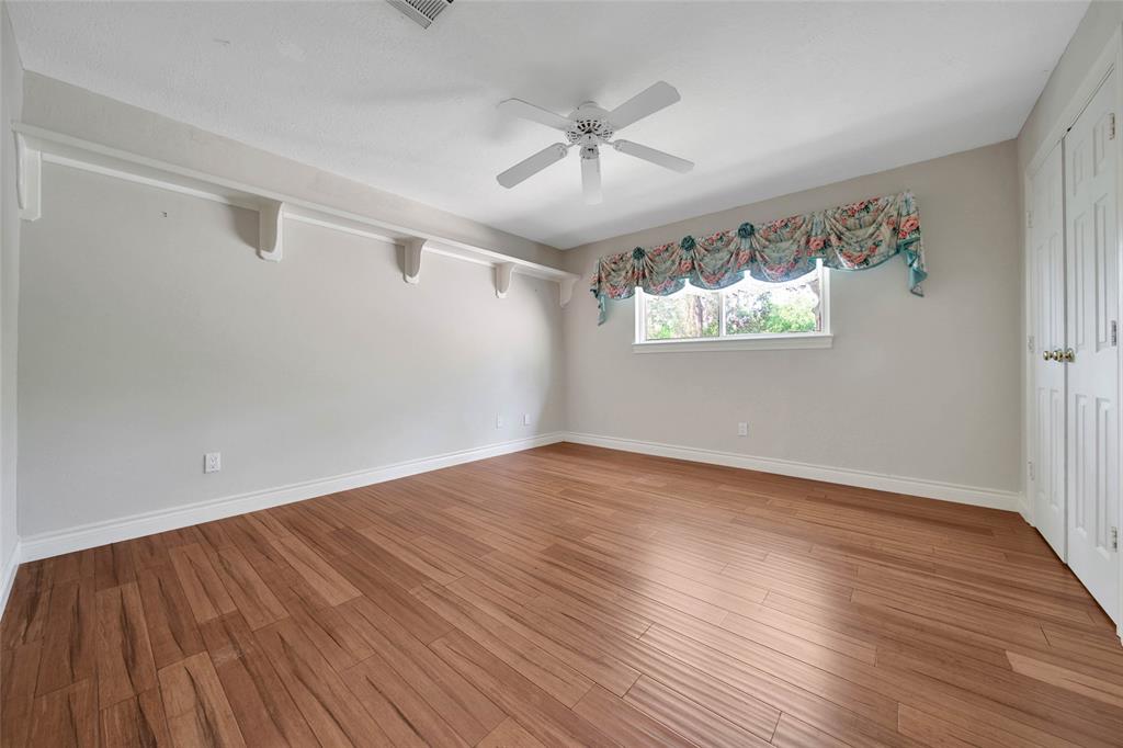 5 Briarwood Drive, Conroe, Texas image 44
