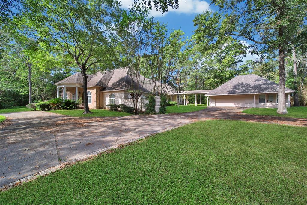 5 Briarwood Drive, Conroe, Texas image 2