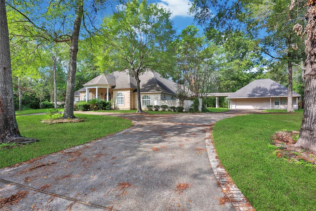 5 Briarwood Drive, Conroe, Texas image 4