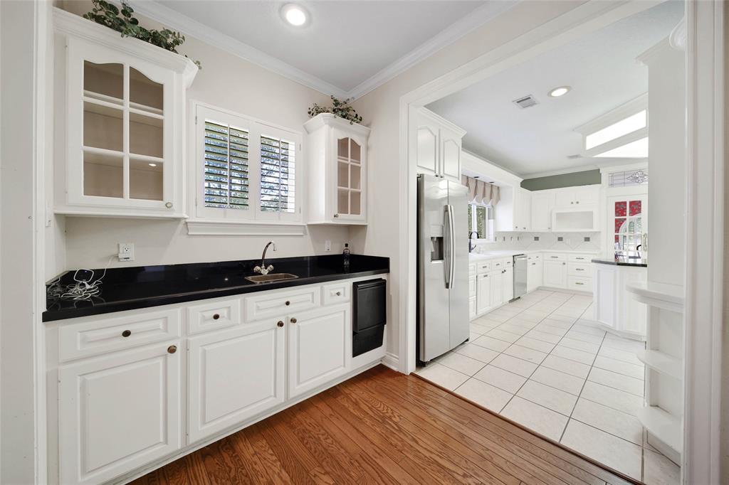 5 Briarwood Drive, Conroe, Texas image 18