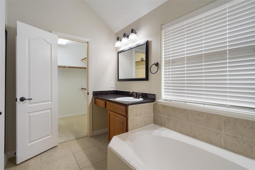 4009 Firenze Drive, Friendswood, Texas image 19