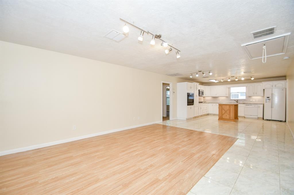 4113 Edison Street