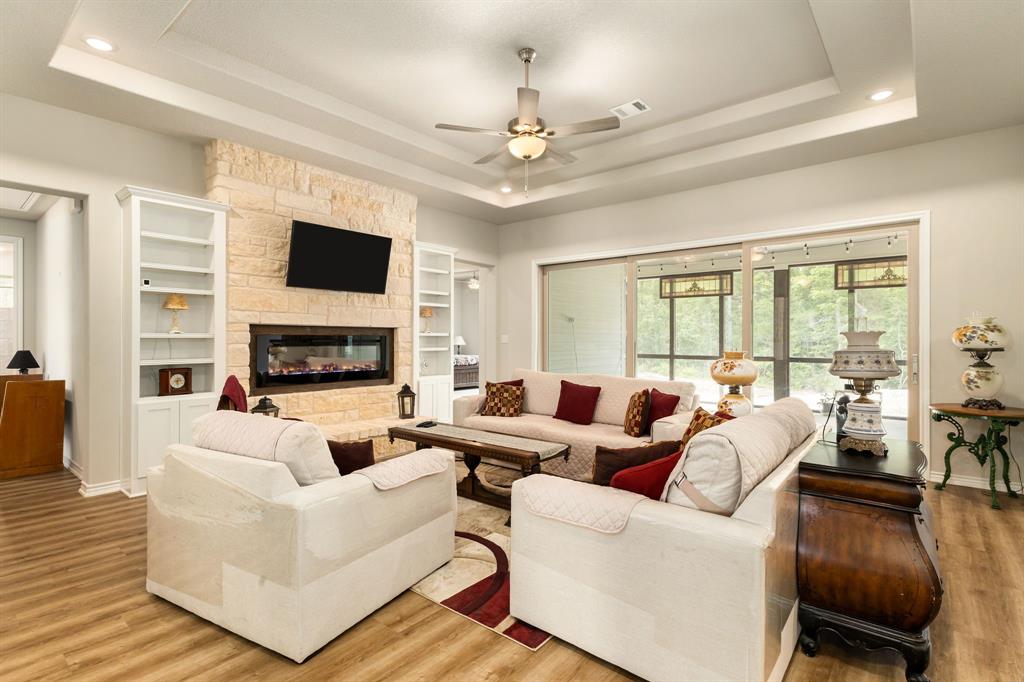 16952 Tierra Buena Drive, Plantersville, Texas image 4