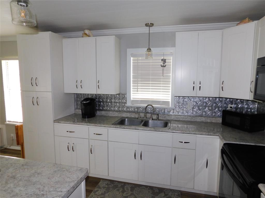 19 E Third Street, Port Lavaca, Texas image 10