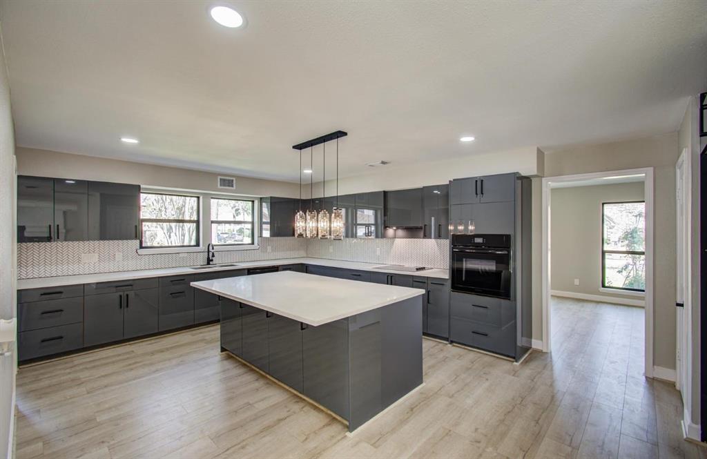 15619 Winding Moss Drive, Houston, Texas image 6