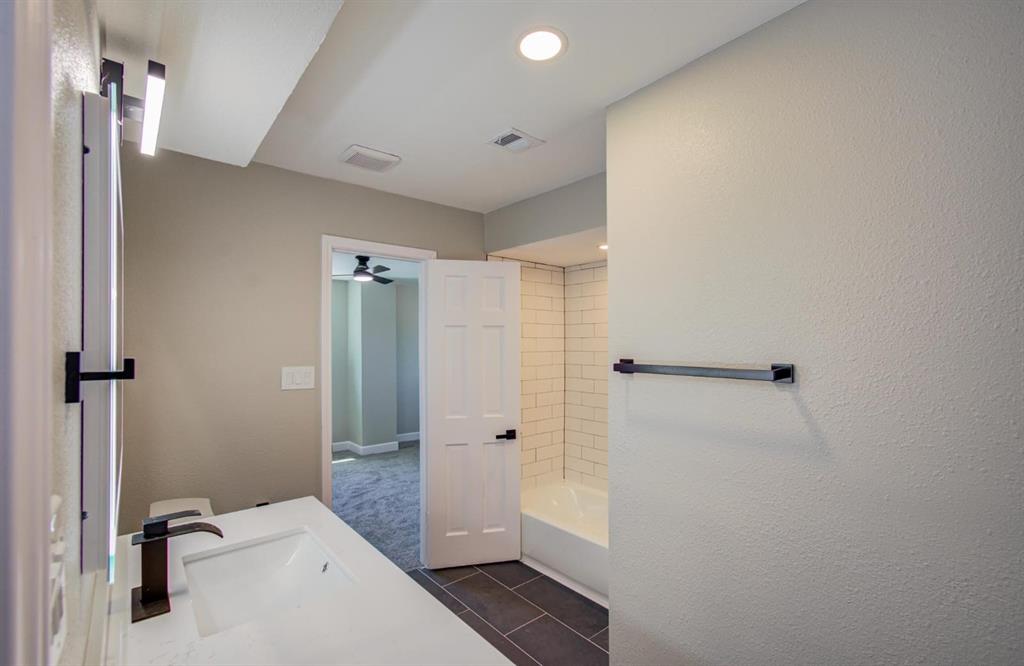15619 Winding Moss Drive, Houston, Texas image 39