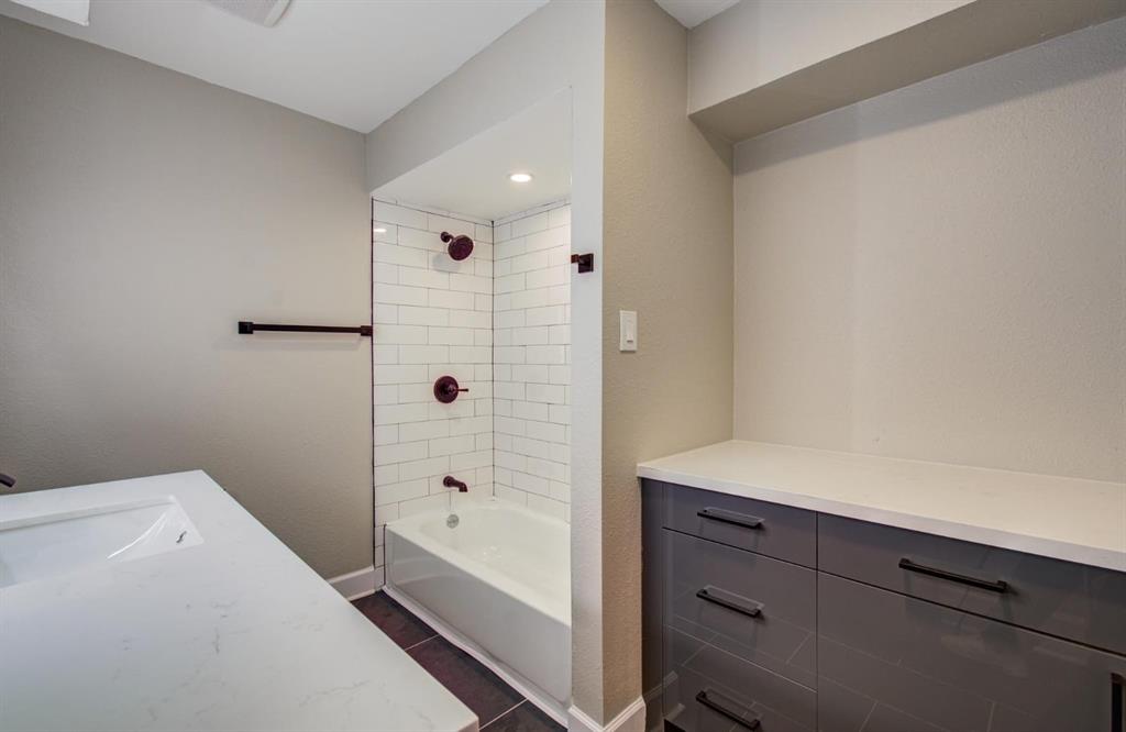 15619 Winding Moss Drive, Houston, Texas image 38