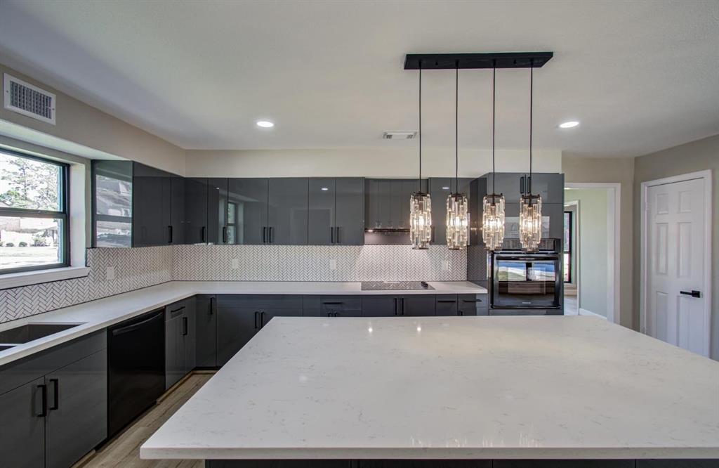 15619 Winding Moss Drive, Houston, Texas image 10