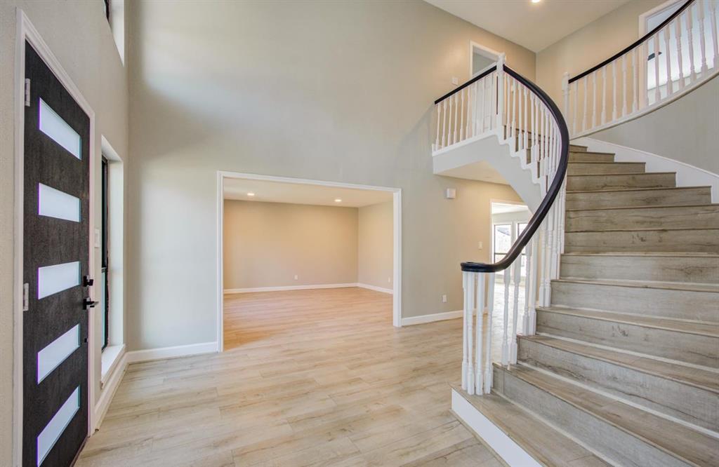 15619 Winding Moss Drive, Houston, Texas image 3