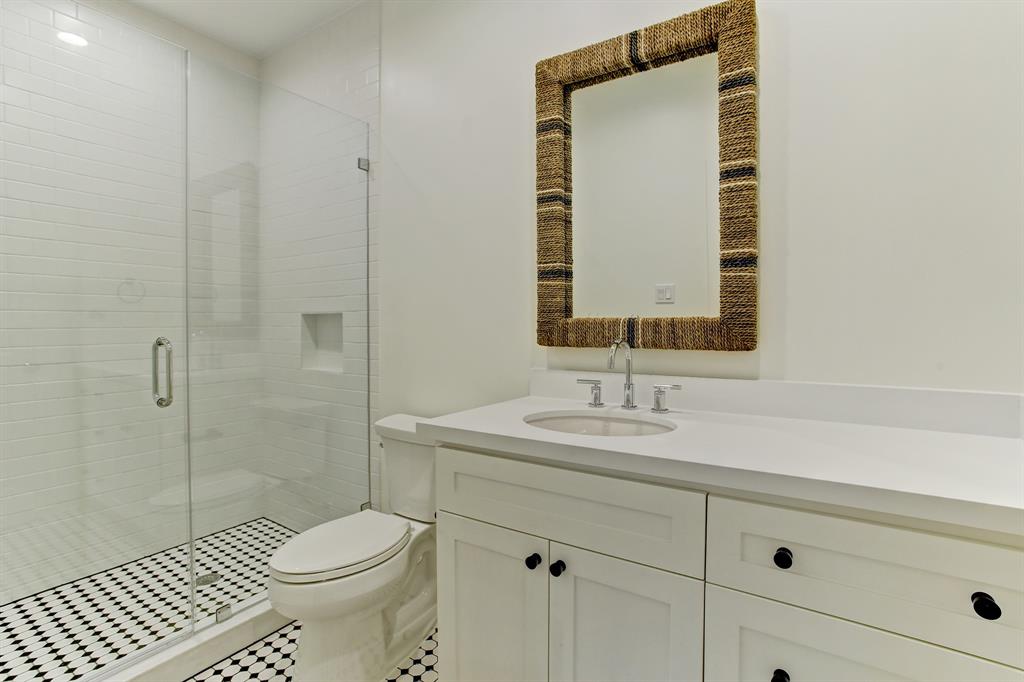 1842 Chantilly Lane, Houston, Texas image 19