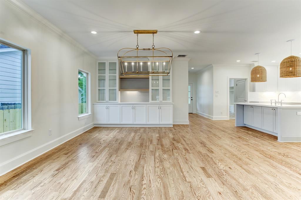1842 Chantilly Lane, Houston, Texas image 4