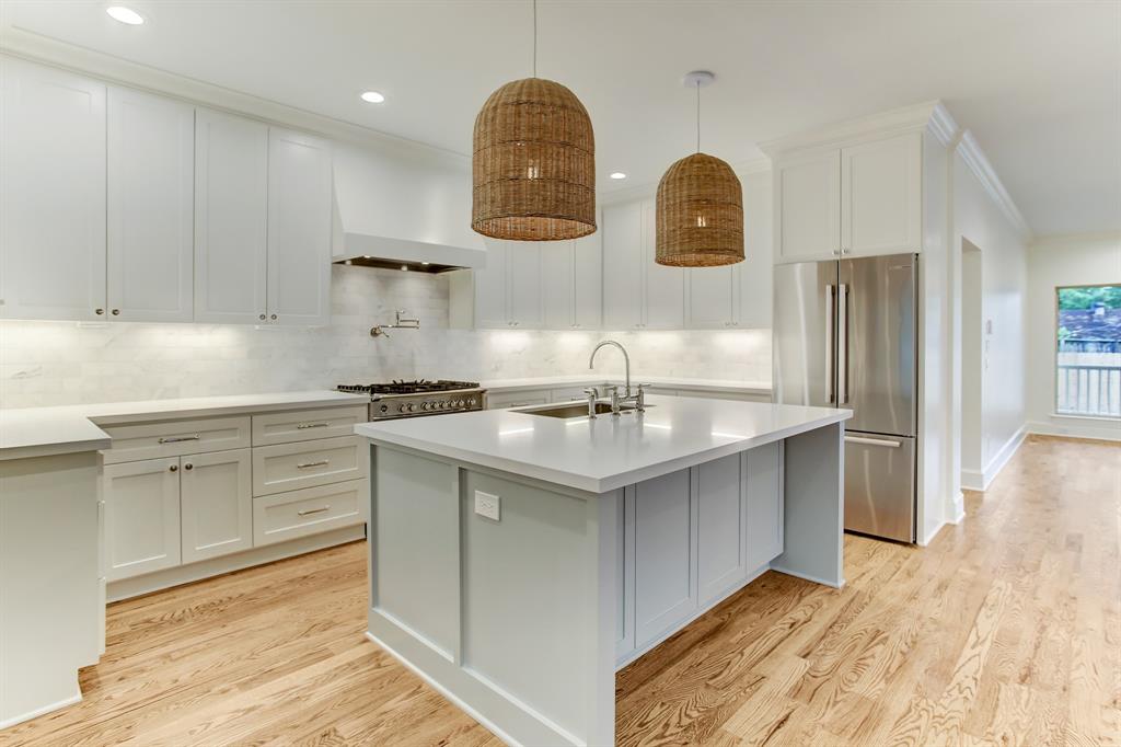 1842 Chantilly Lane, Houston, Texas image 7