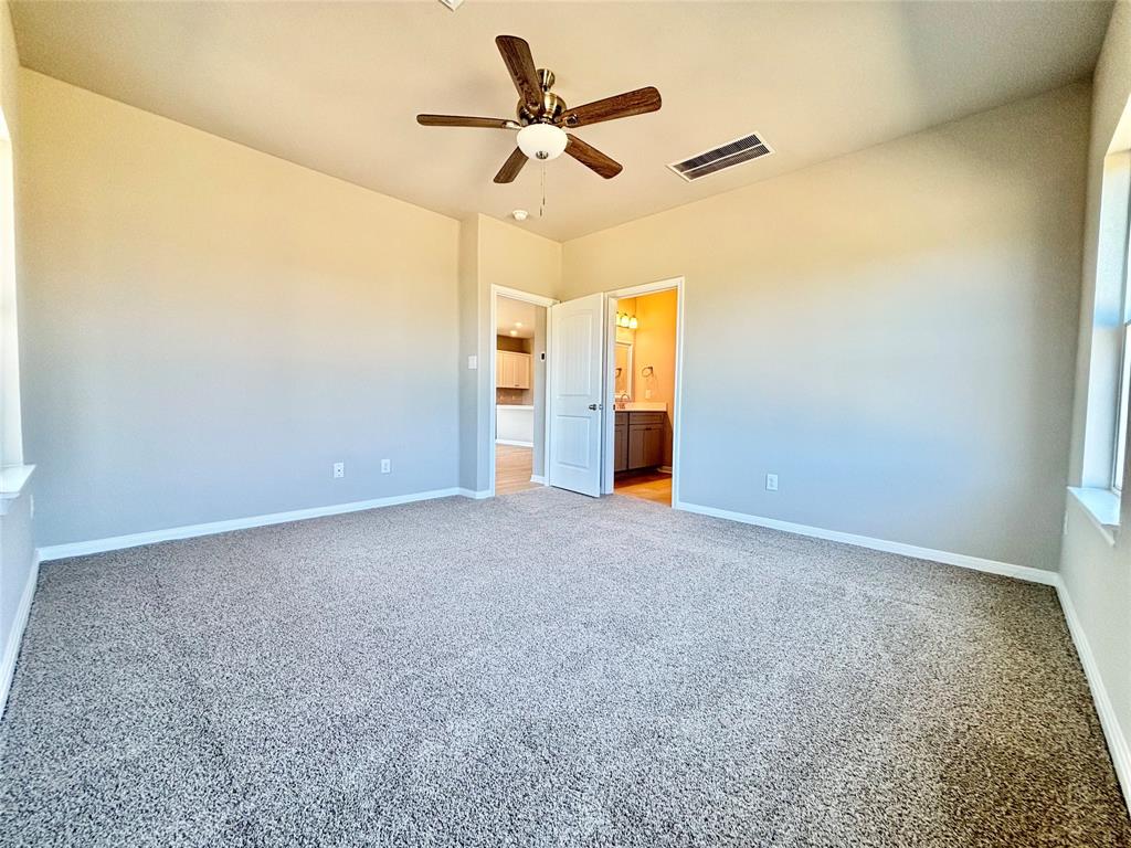 607 W Bayshore Drive, Palacios, Texas image 5