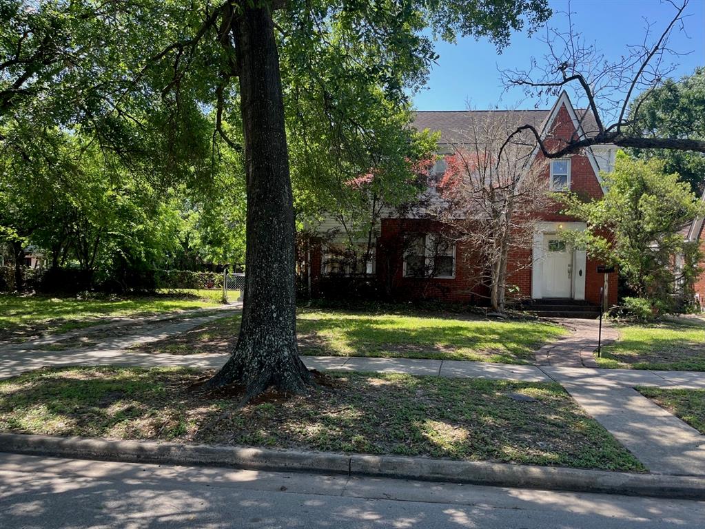 Houston, Texas 77023, United States, 3 Bedrooms Bedrooms, ,2 BathroomsBathrooms,Residential,Pending,109930