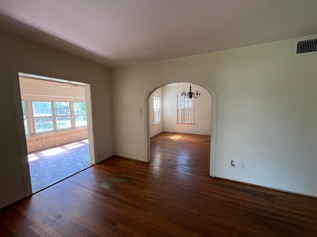 Houston, Texas 77023, United States, 3 Bedrooms Bedrooms, ,2 BathroomsBathrooms,Residential,Pending,109930