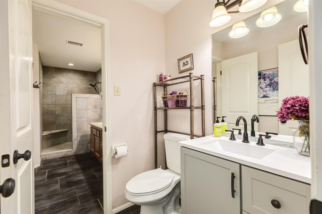 700 Sally Lake Road, Angleton, Texas image 34
