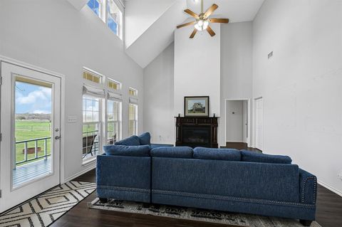 Single Family Residence in Hempstead TX 40396 Holik Road 5.jpg