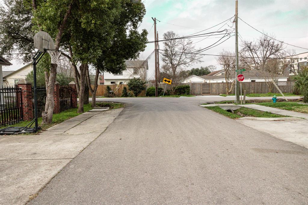 1505 Tabor Street, Houston, Texas image 6