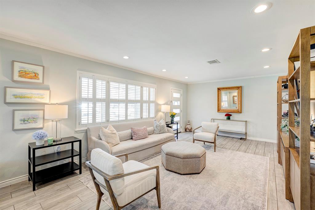 2227 Hialeah Drive, Houston, Texas image 7