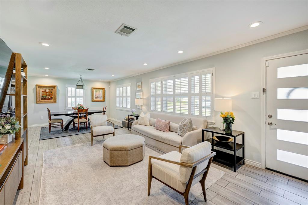 2227 Hialeah Drive, Houston, Texas image 6