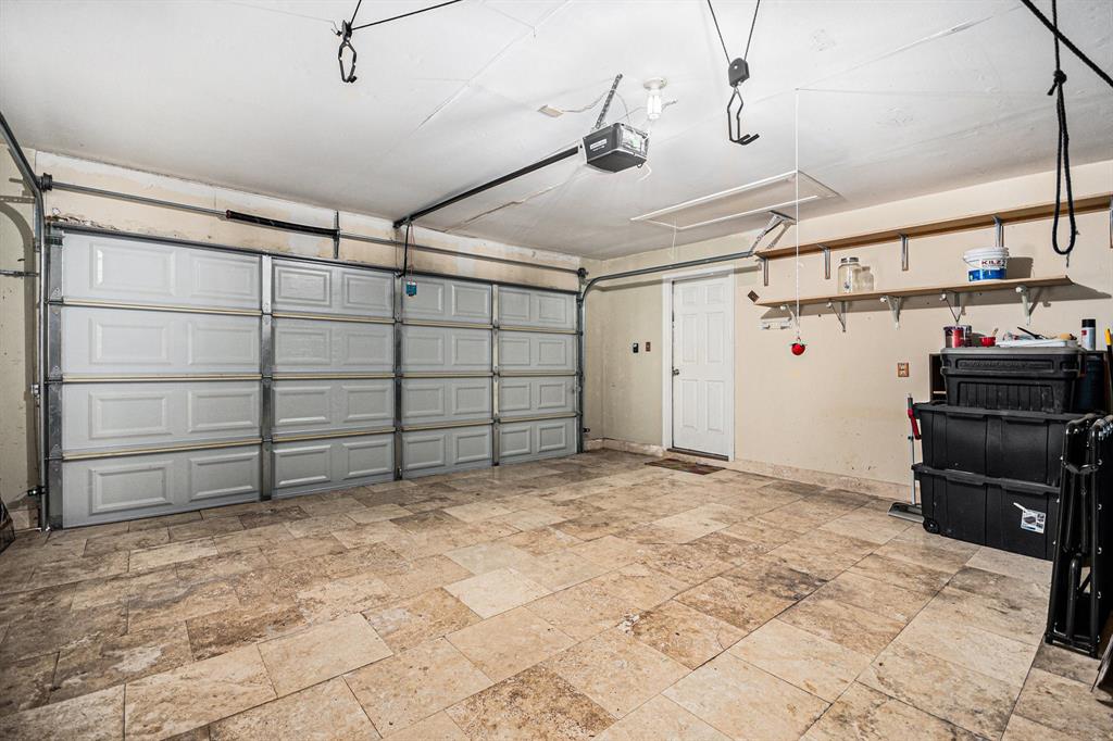 1813 Oak Wood Drive, Pearland, Texas image 17