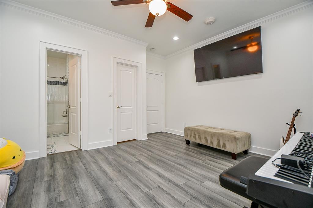 5513 Val Verde Street, Houston, Texas image 32