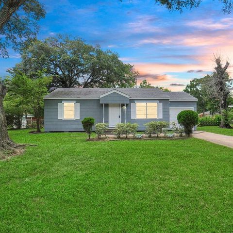 A home in Rosenberg