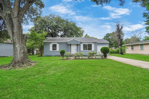 A home in Rosenberg