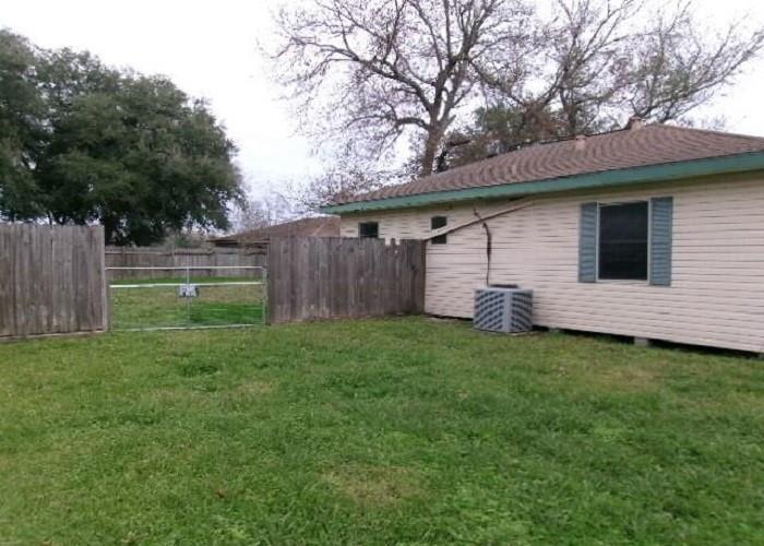 2203 62nd Street, Port Arthur, Texas image 2