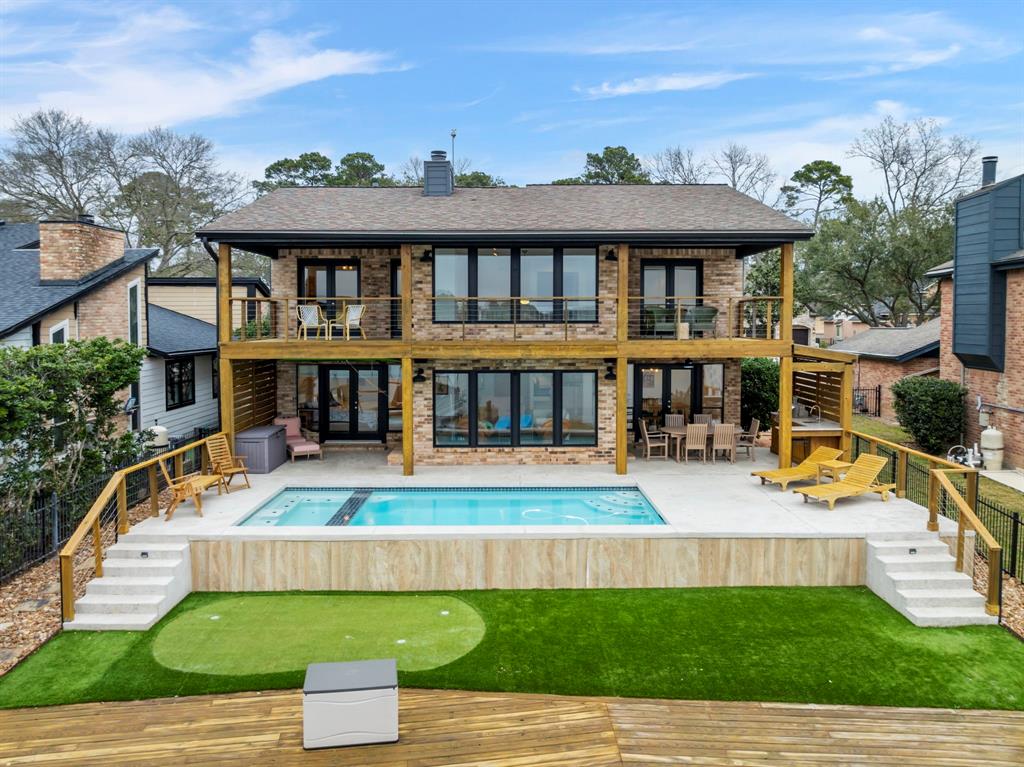 53 La Costa Drive