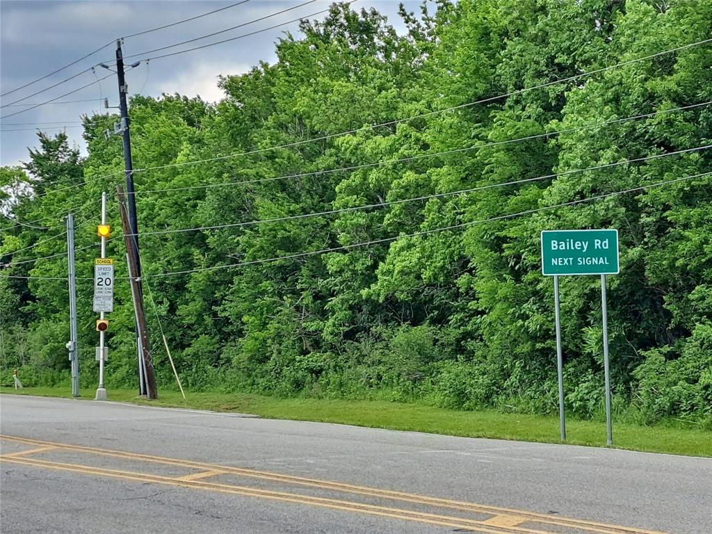 Veterans Drive, Pearland, Texas image 3