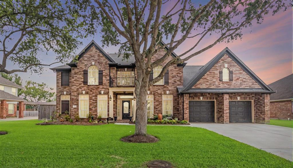 1886 Pampas Trail Dr Drive, Friendswood, Texas image 1