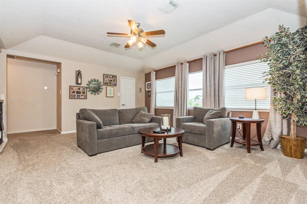 1886 Pampas Trail Dr Drive, Friendswood, Texas image 40