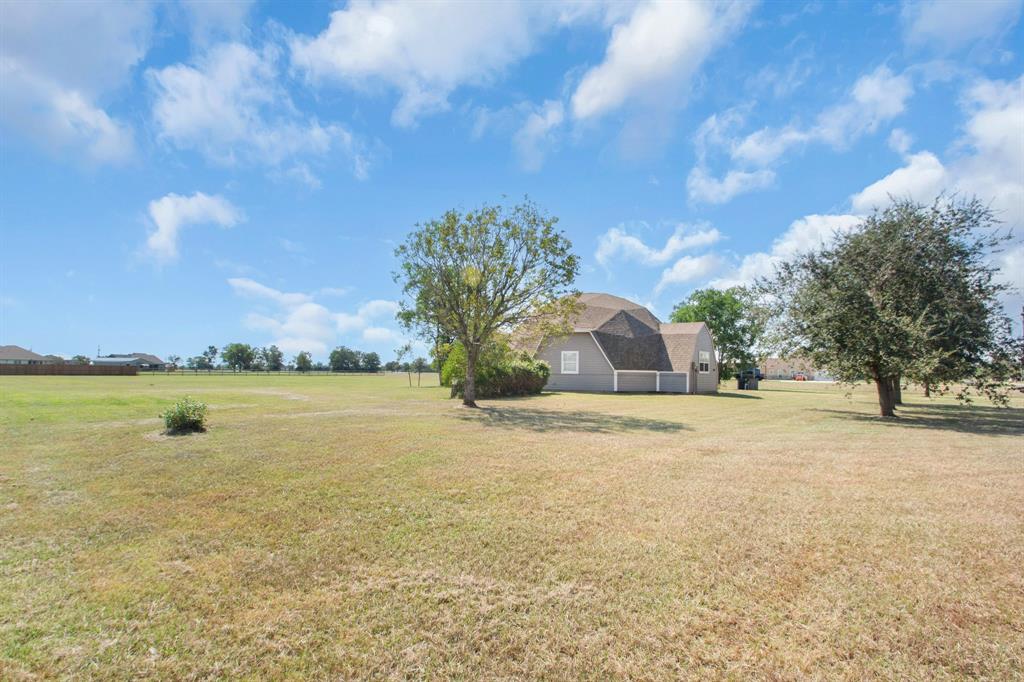 907 Longhorn Trail, Angleton, Texas image 45