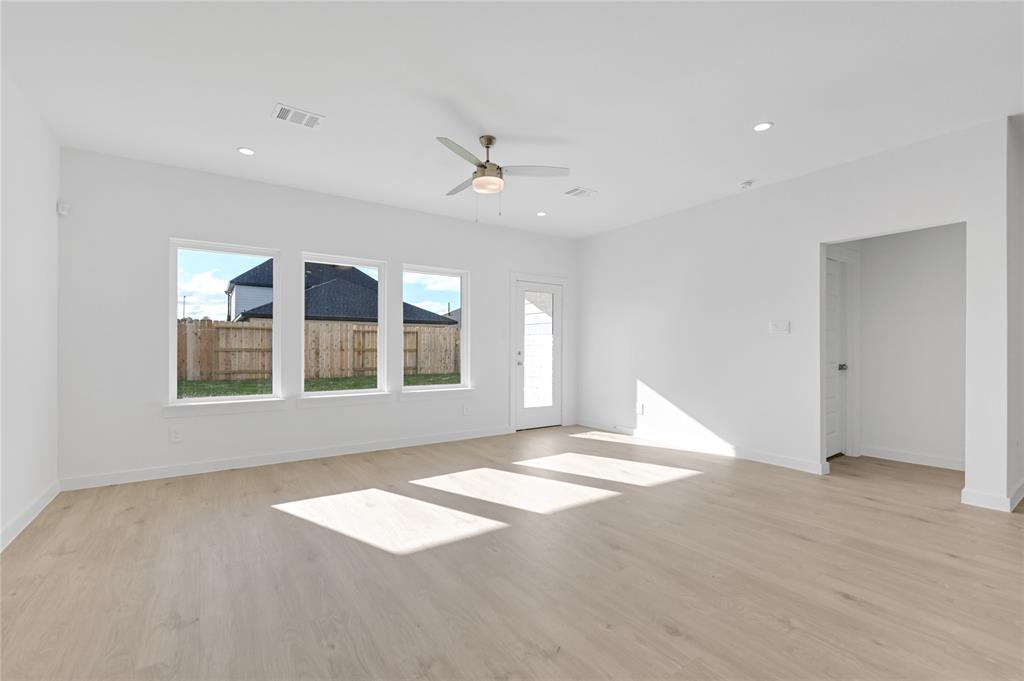 1406 Windom Court Way, Fresno, Texas image 12