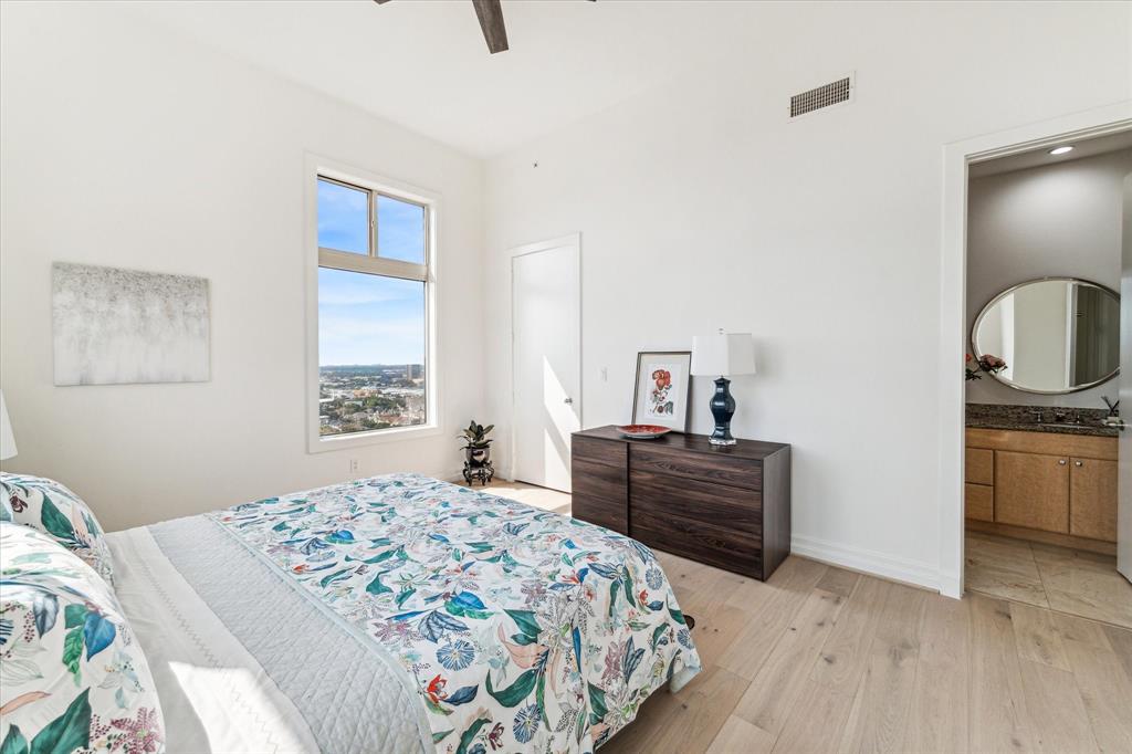 3388 Sage Road #2001, Houston, Texas image 22