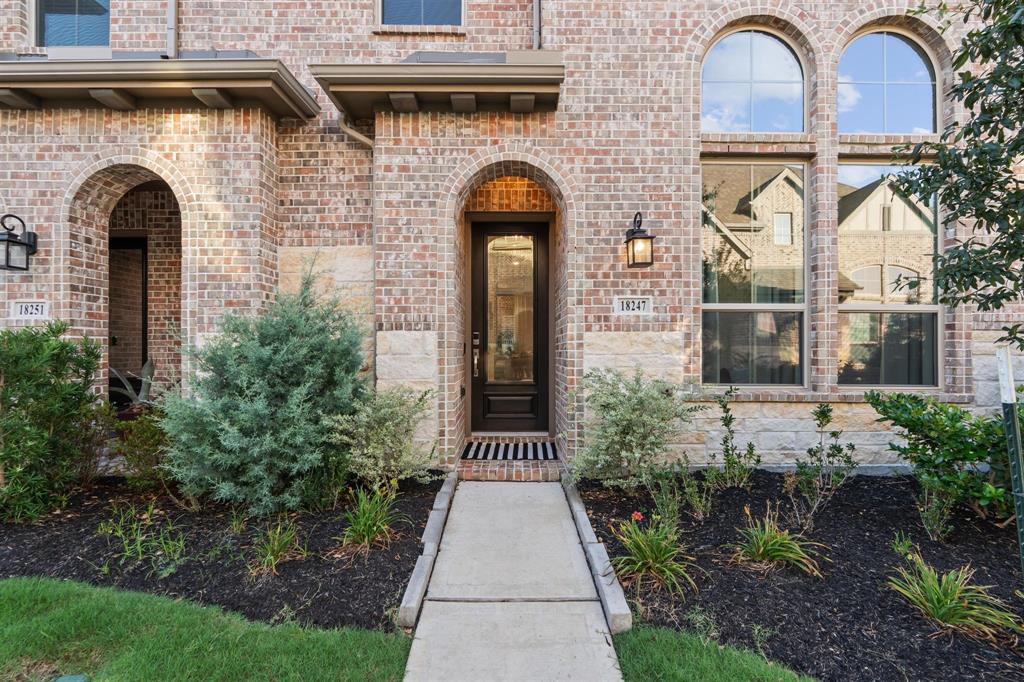 18247 Lakepoint Ridge Lane